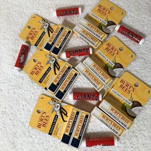 Burt Bees Coconut & Pear/ Vanilla Bean *Free Giant chapstick 18 pk